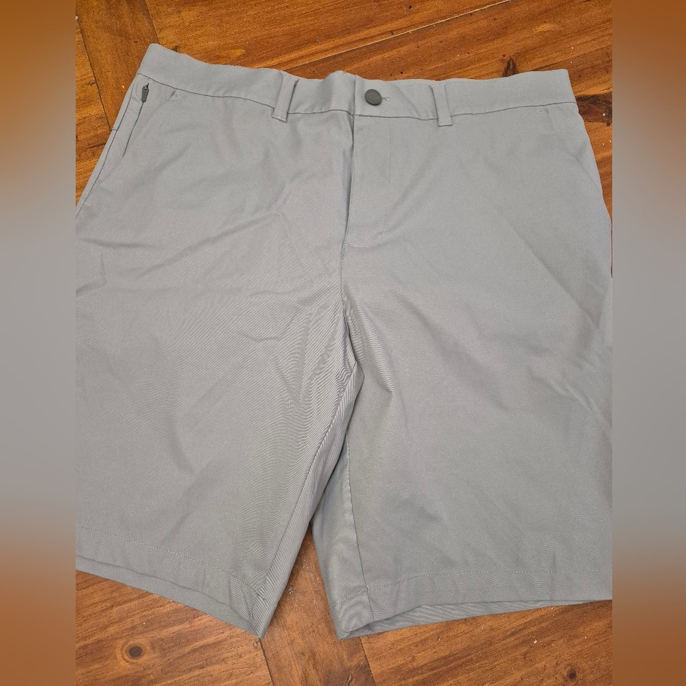 Men's Gray Shorts